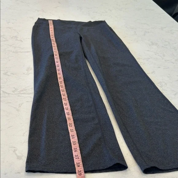 Athleta Fusion Flare Yoga Pants Women's Charcoal Medium Pants - Picture 8 of 14
